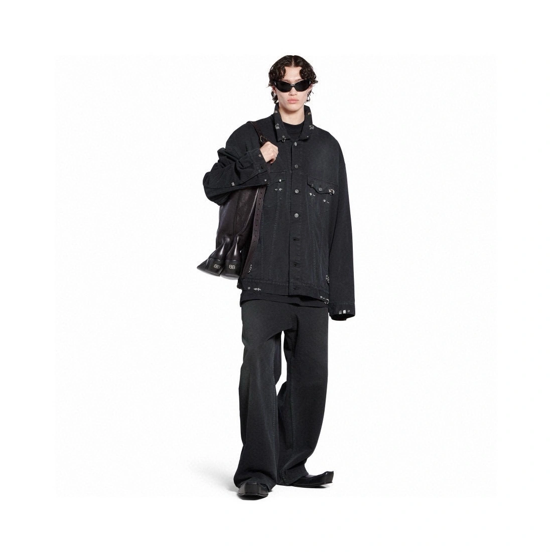 wg.luxury- 218593i16 oversized item:D-F443J2304